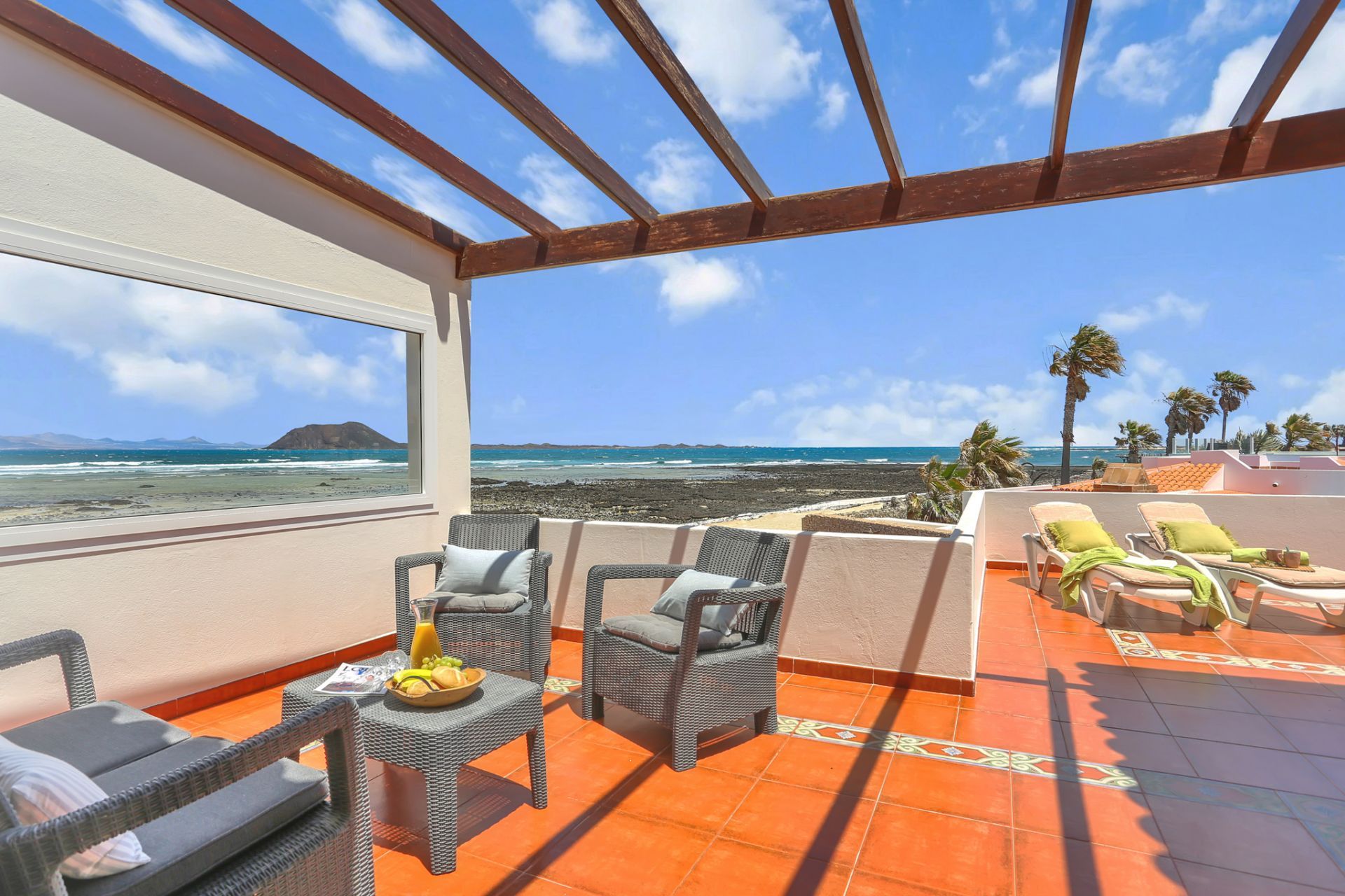 El Castillito, villa en primera línea de playa - foto 34