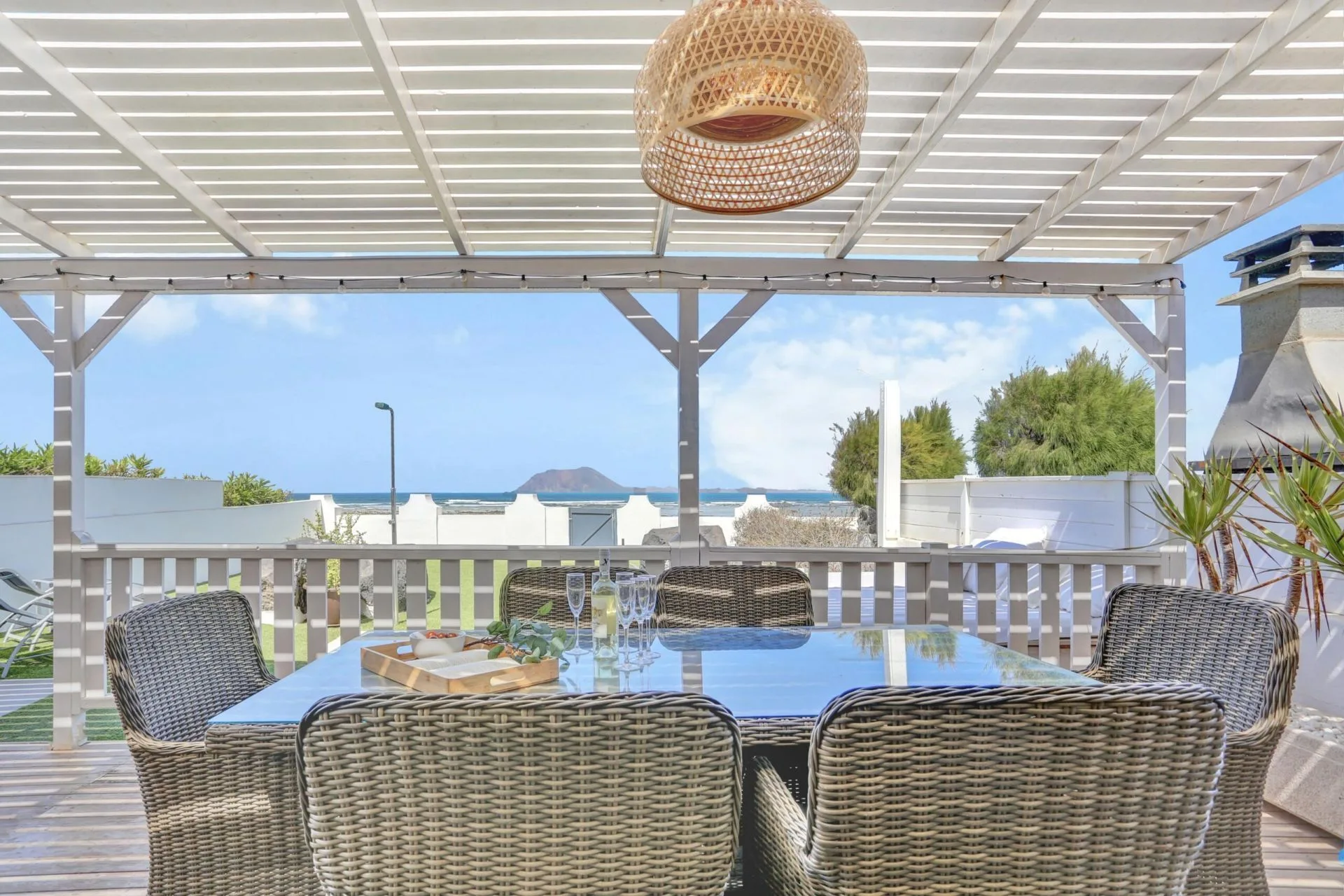 Casa Granado, primera línea de playa en Corralejo - foto 2
