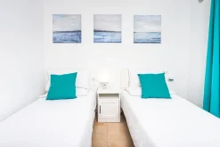 Casa Marta - Baño - Dormitorio - dos camas individuales