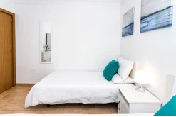 Casa Marta - Baño - Dormitorio - dos camas individuales